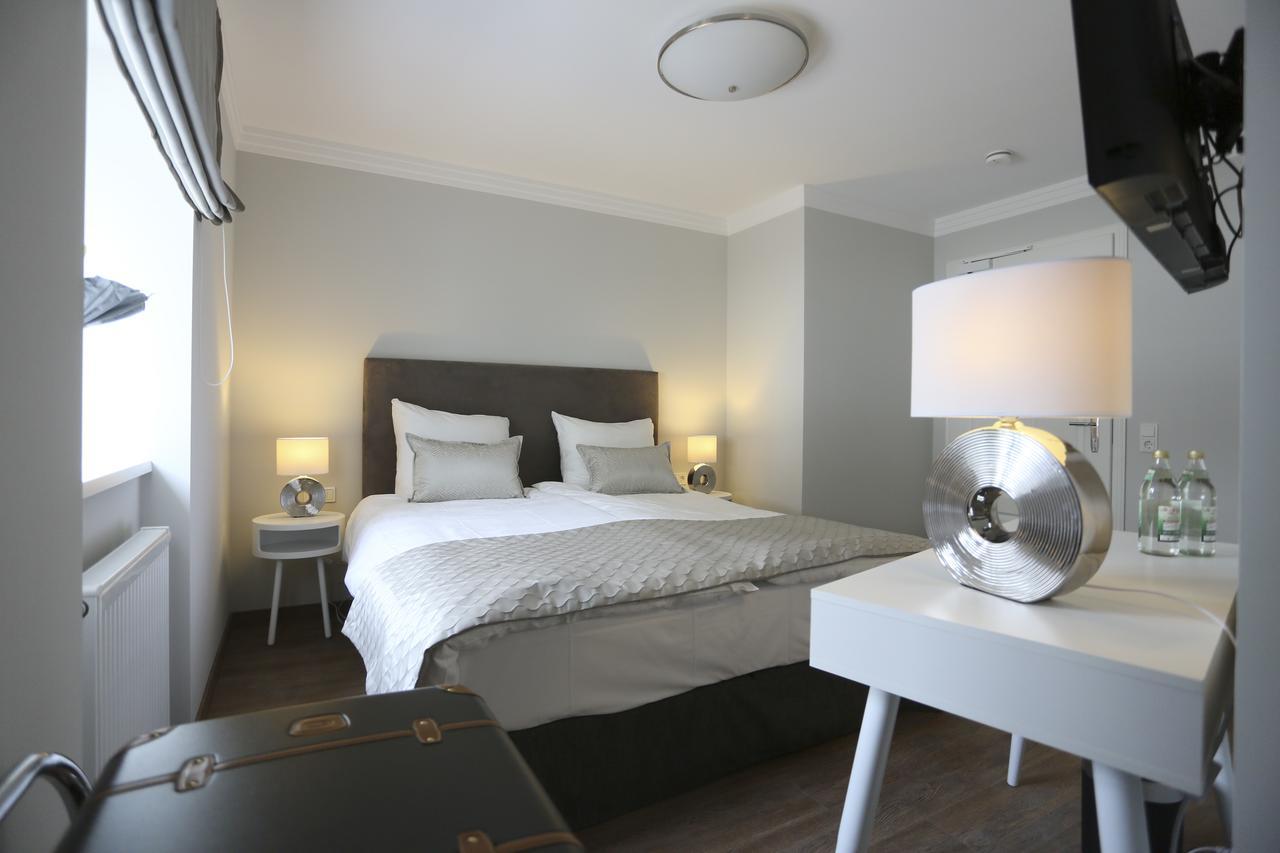 Hotel Zur Schloss-Schmiede Kuhbach  Extérieur photo